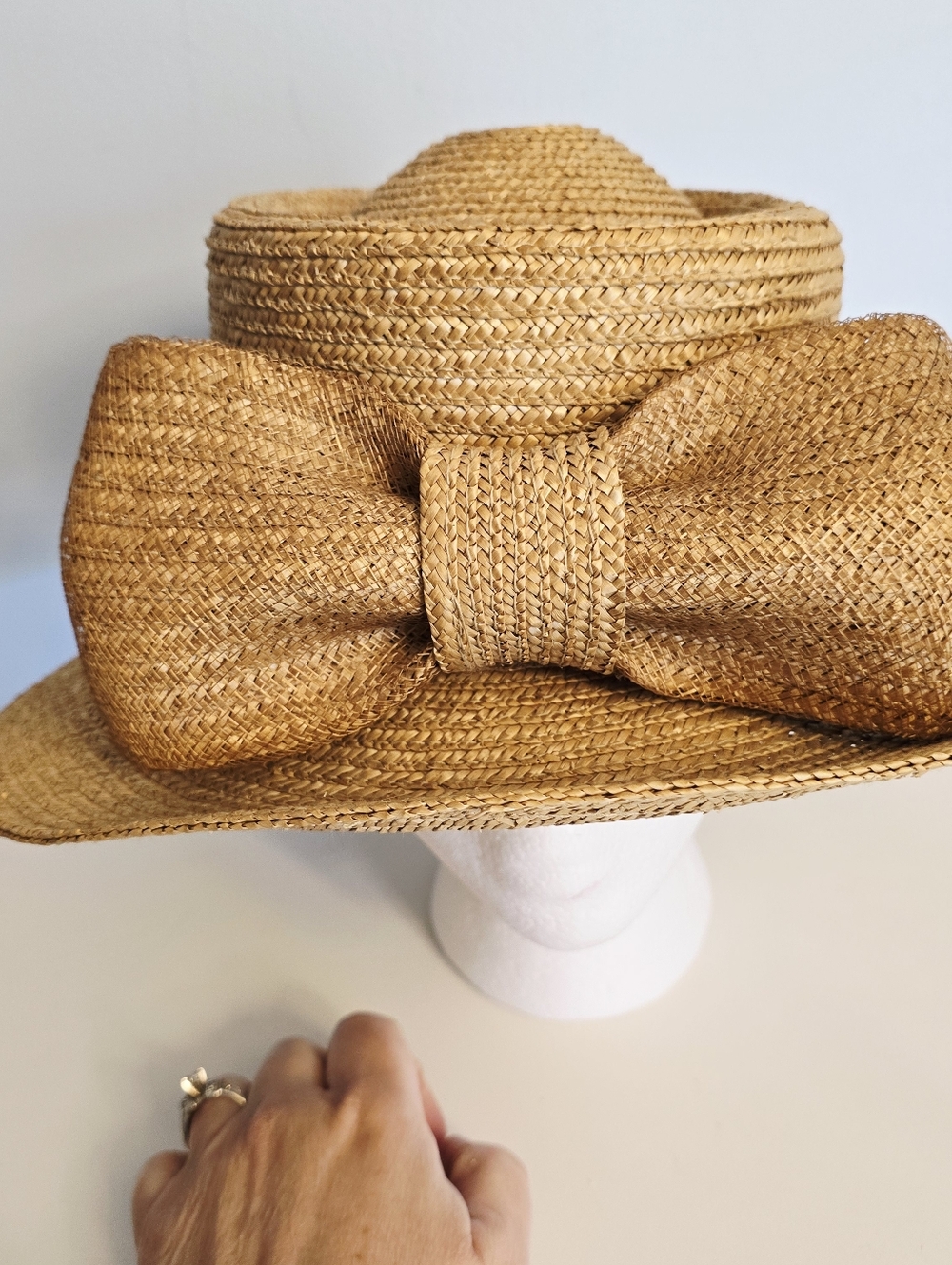 VINTAGE BETMAR Straw Hat Round Upturned Rim Bow Style #C230 - Picture 3 of 14